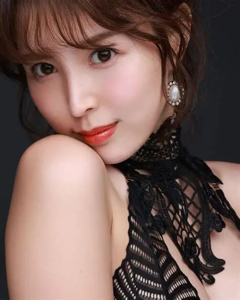 亚洲精品一区二区三区新线路メイリン モデルコレクション メ18🈲高清在线观看