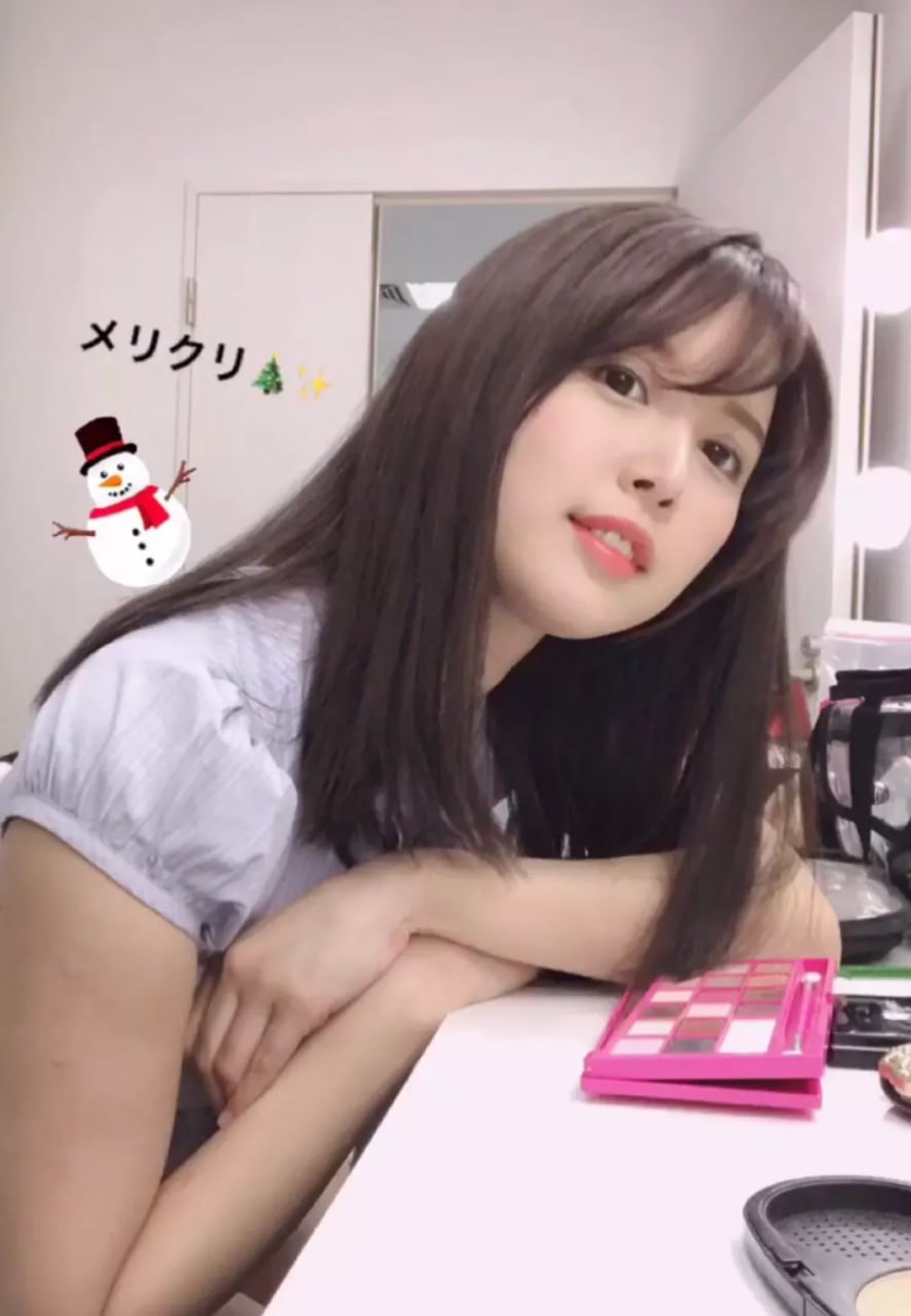 と女性のポルノを扱う無修正ウェブサイト色噜噜久久综合无码高清在线观看